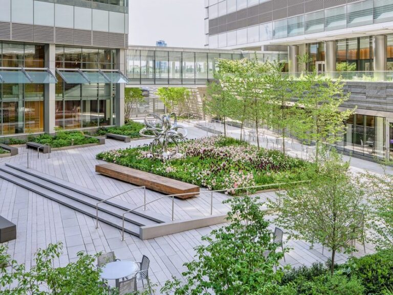 NYU LMC Alumni Courtyard