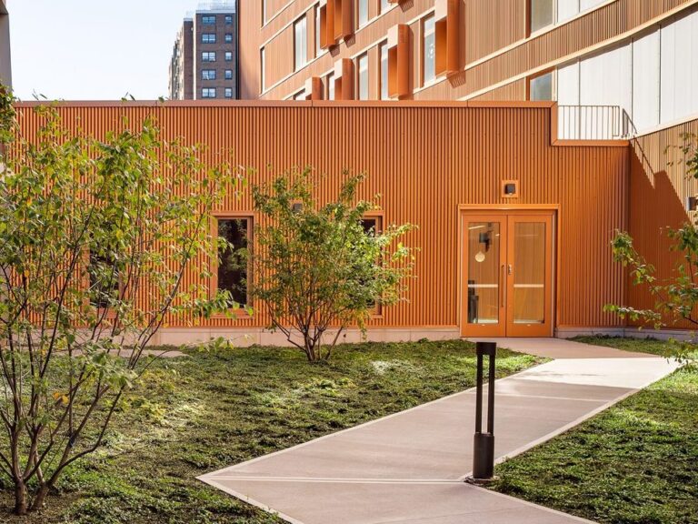 Tres Puentes Community Health Center NYHC